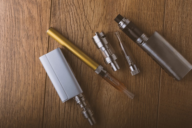 vape pens and e-cigarettes